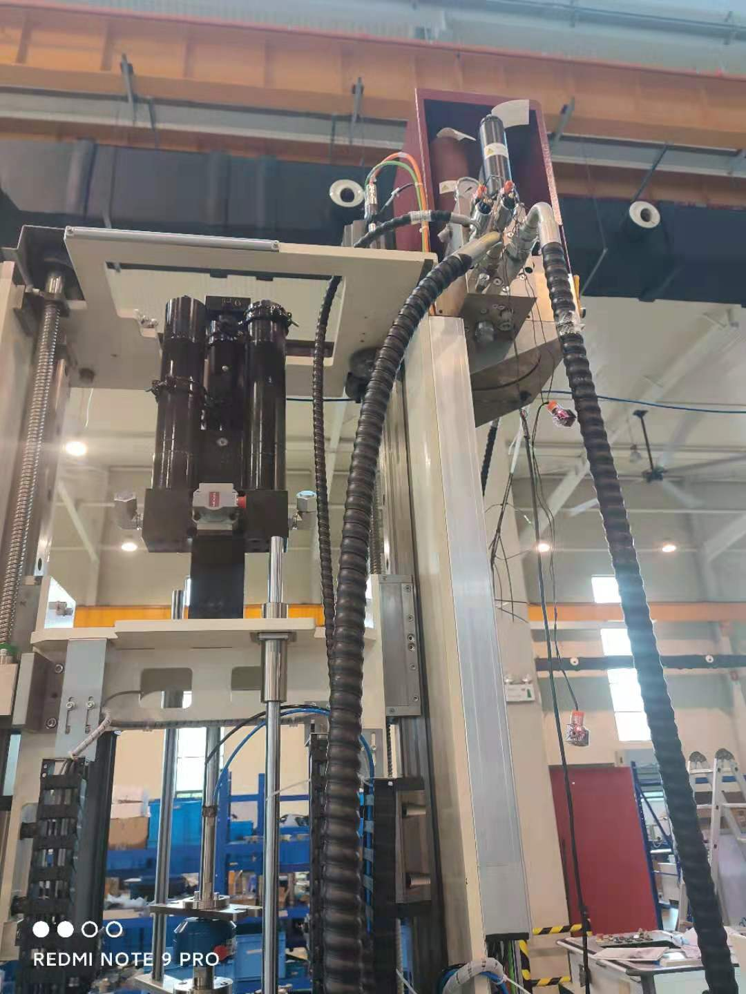 示工(gōng)機(jī)減震器(qì)下(xià)線測試